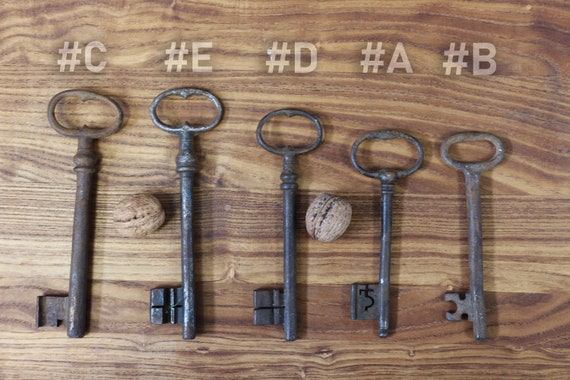 Llaves antiguas del siglo XIX para puertas grandes, llaves maestras  originales: llaves de iglesia auténticas, llaves oxidadas grandes  francesas, llaves de cárcel. -  México