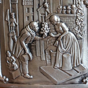 Frasco de bolsillo vintage con adornos artísticos, frasco en relieve de Alemania, minibotella de peltre, frasco adornado con 95 % Zinn, regalo inusual para él. imagen 6