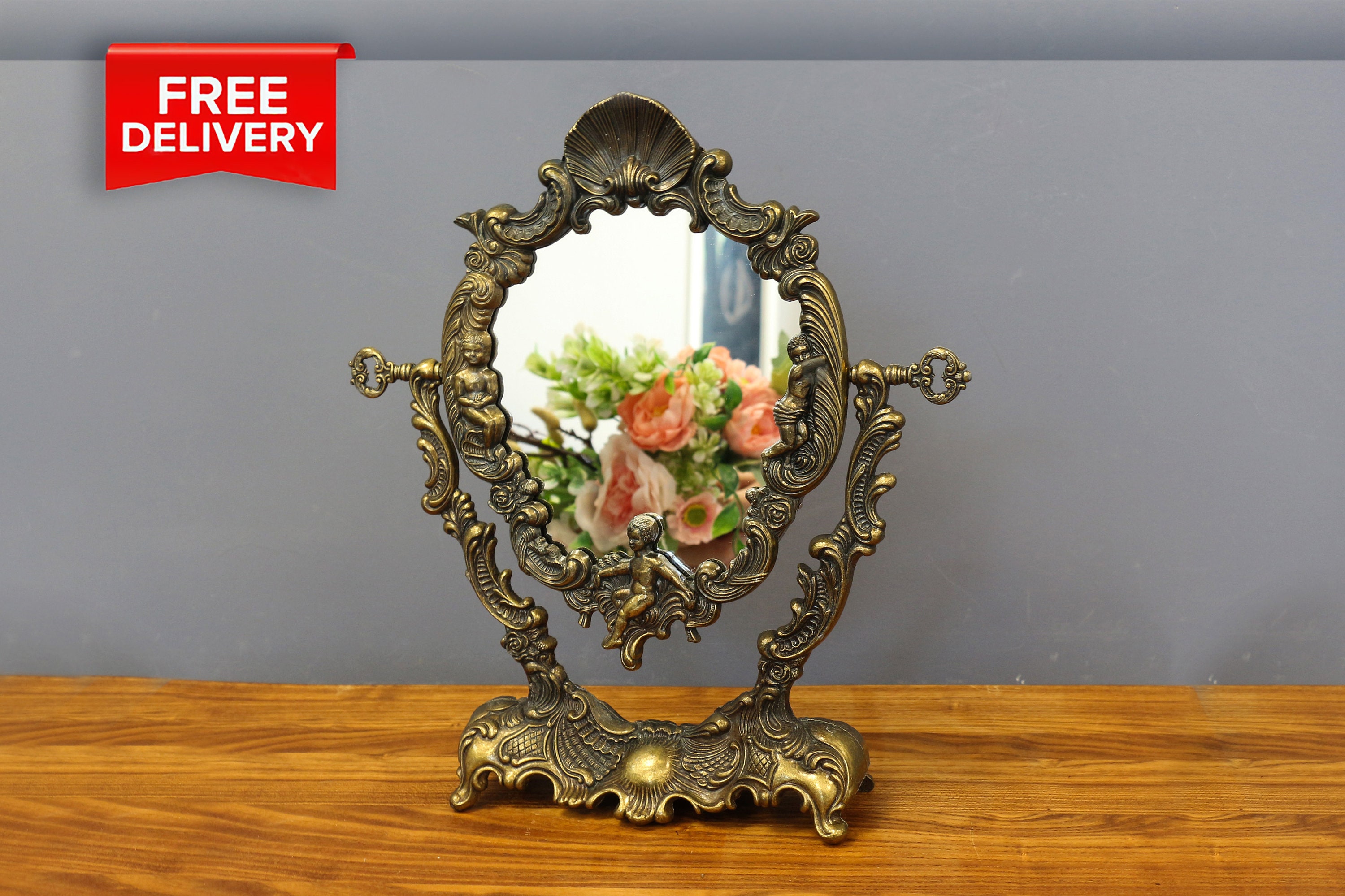 Retro on sale table mirror