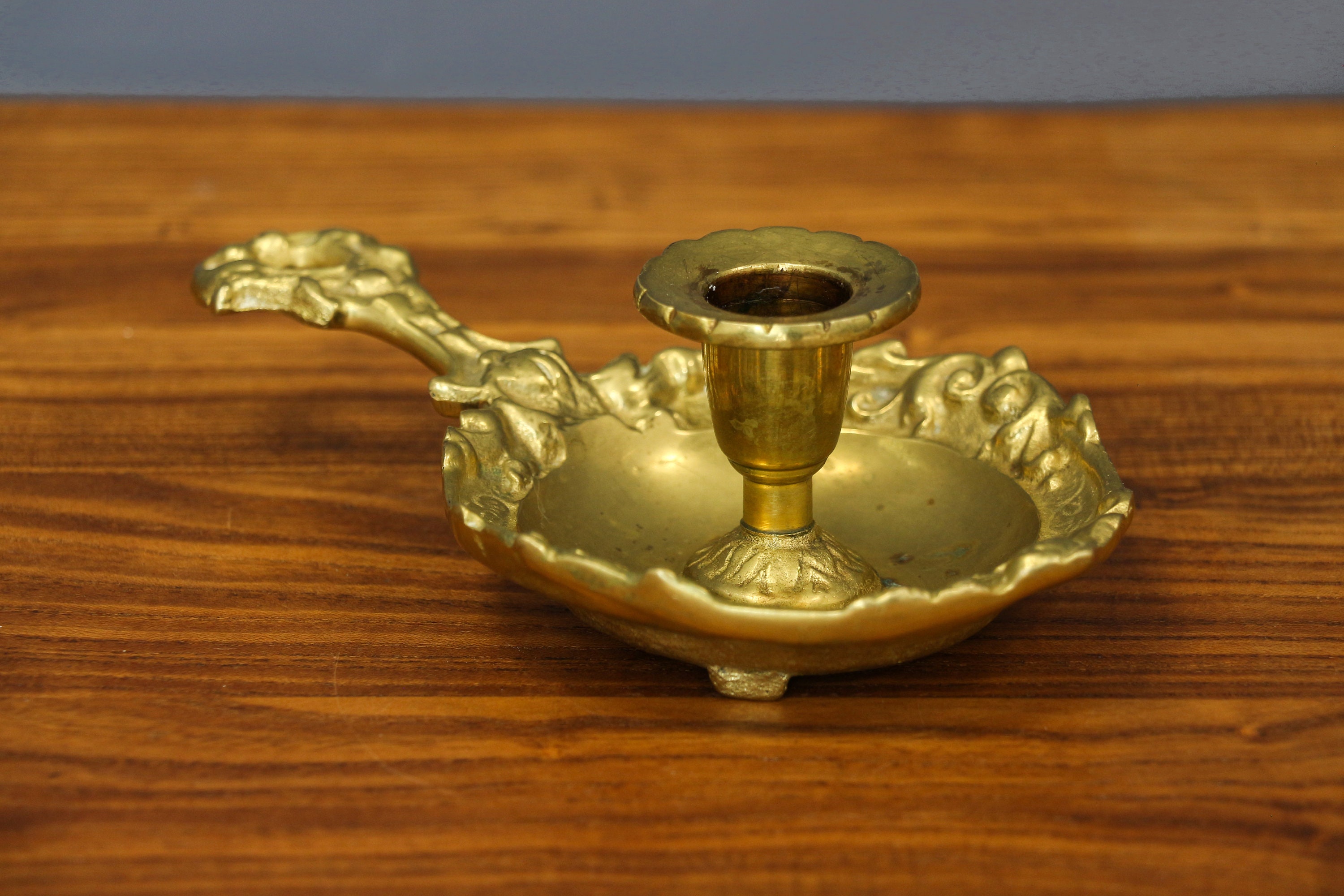 Vintage brass candle holder handle - Etsy 日本 Vintage brass candle holder handle - Etsy 日本