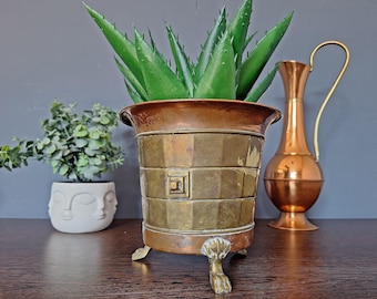 French Champaign Ice bucket. Flower Pot With Lion Feet. Antique Copper Planter. Copper Wine Bucket for Wedding, House Warming Gift.