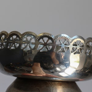 Zinn-Pewter Small Fruit Bowl, Vintage Pewter Serving Bowl, Silver Colour Candy Bowl, Tin Trinket Bowl, Pewter Nuts Dish, Kitchen Decor.