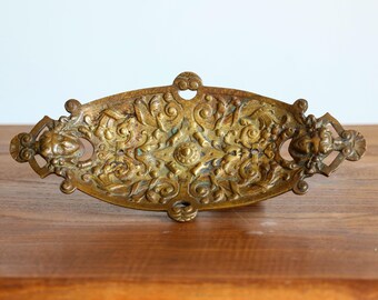 French Bronze Jewellery Dish – Antique Brass Ornate Tray, Elegant Pen Dish-Holder, Vintage Gothic Decor