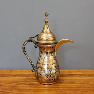 Tetera vintage de cobre hecha a mano. Tetera de cobre grabada y ornamentada. Tetera egipcia hecha a mano. Cafetera Dallah.