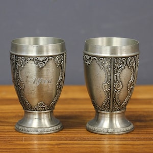 Vintage SKS Zinn Embossed Pewter Cups, Two Pewter Collectible German Glasses, Tin Aperitiv Goblets, Engraved Etain Barware, Pewter Cups.