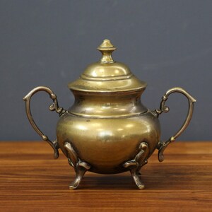 Victorian style Silver-Plated Sugar Bowl, Brass Silvered Bowl for a tea set, Footed Silvered Sugar Bowl with Lid, Silver-plated Candy Bowl.