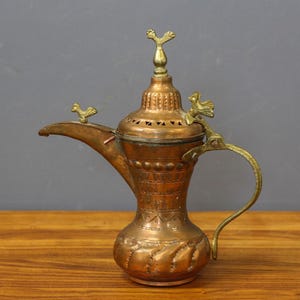 Caffettiera antica in rame inciso, Dallah ottomano con uccelli, Ibrik turco