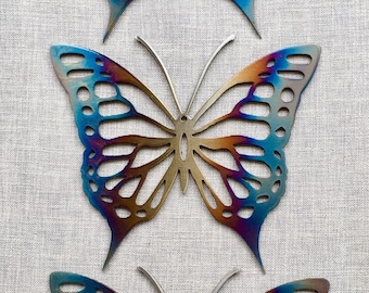 Single steel butterfly plaque