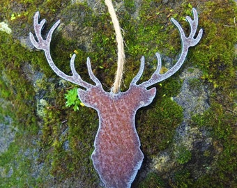 Dekoracja na choinkę z głową jelenia, zardzewiała, prezent na polowanie na jelenie, rustykalna metalowa dekoracja ścienna do obserwacji dzikiej przyrody w Szkocji (10 cm)