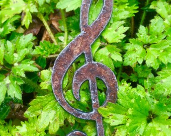 Klucz muzyczny zardzewiały metalowy element choinkowy ozdoba prezent rustykalny wystrój ścienny prezenty dla muzyków wypełniacz do skarpety mały prezent (10 cm)