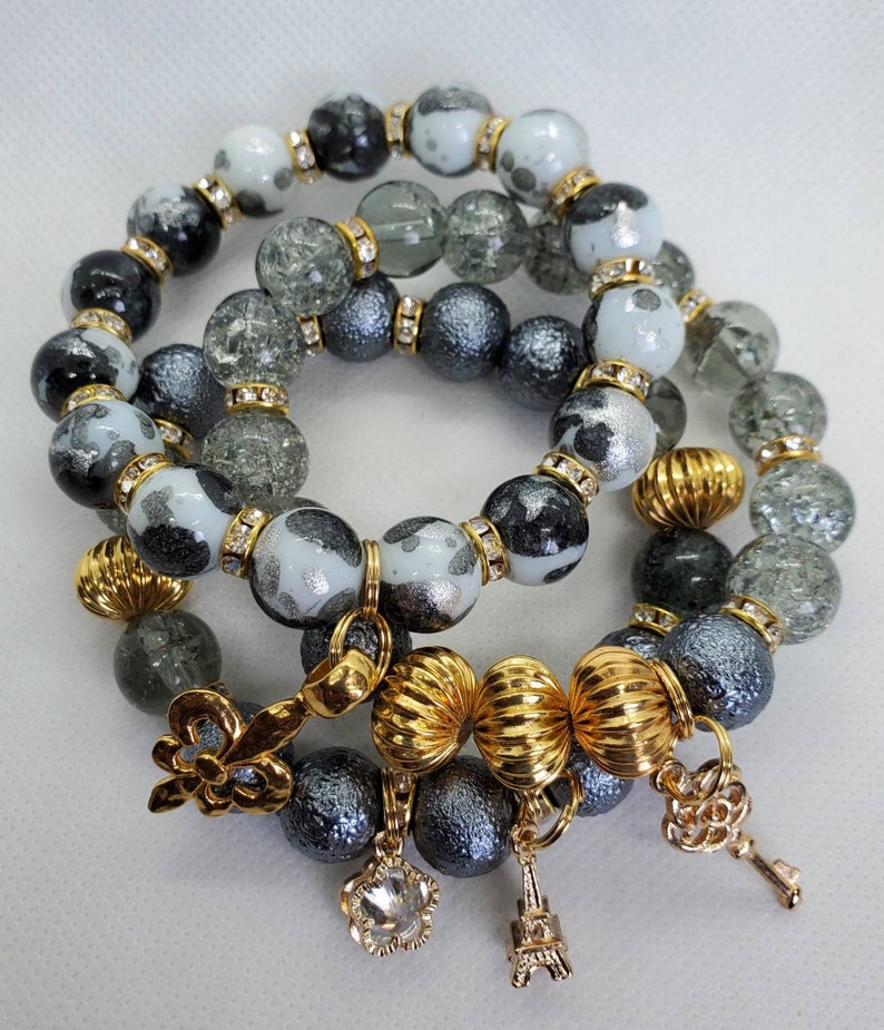 Handmade Jewelry Stretch Bracelets 7sixtyfivedesigns Gray /& Gold Bracelet Stack Beaded Bracelets Boho Jewelry Charm Bracelets