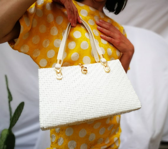 1960's White wicker purse