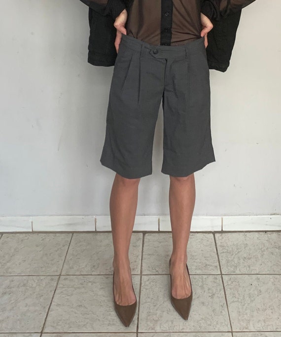 Mid Rise Pleated Wool Shorts