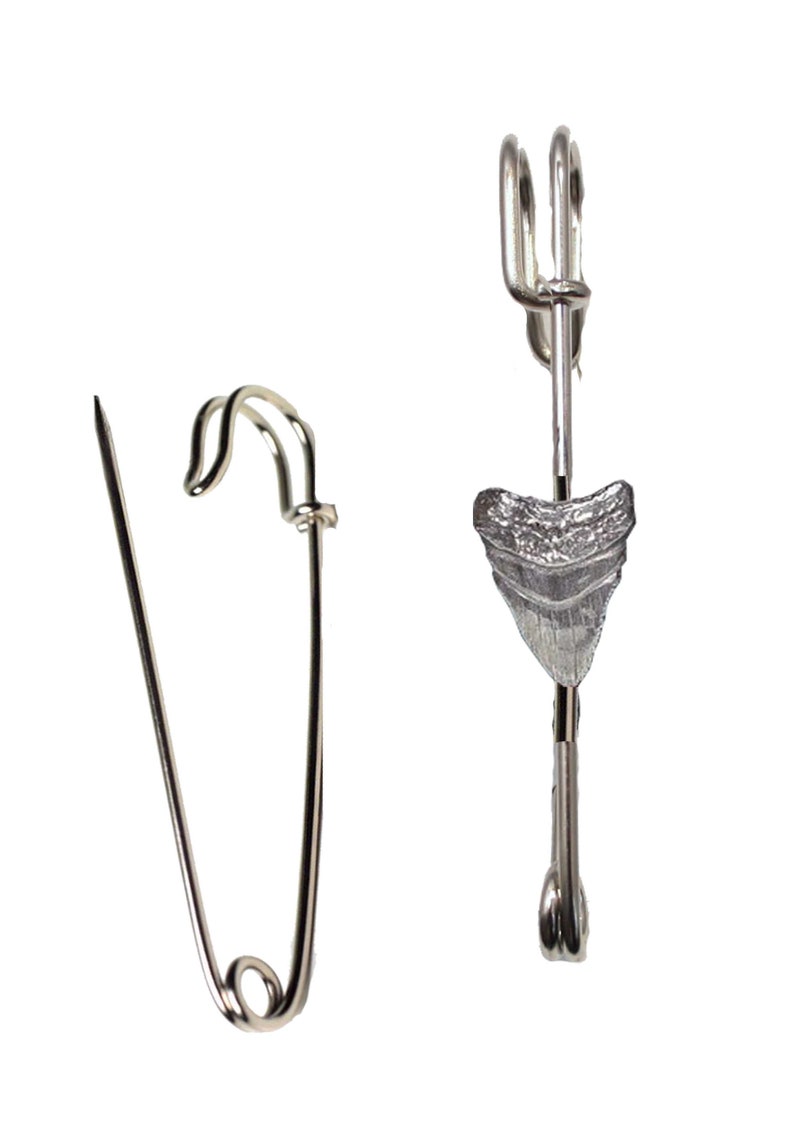 lead free English Pewter handmade in Sheffield uk Hats etc WA120 Prehistoric Sharks Tooth on a 3 inch Kilt Pin Brooch for Scarves