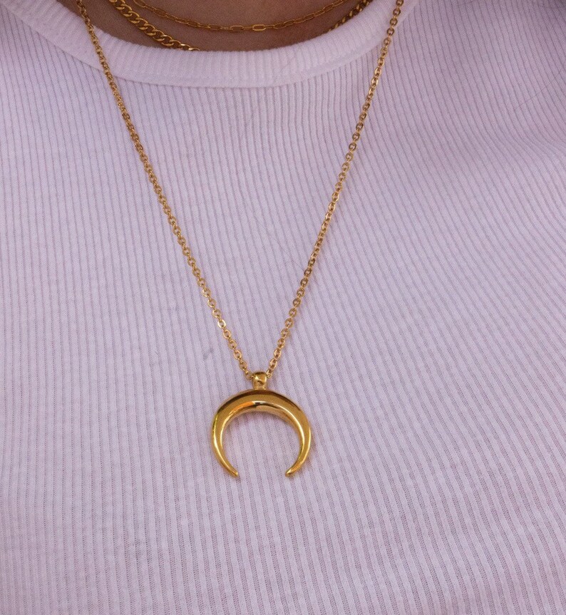 18K Gold crescent pendant necklace, inverted horn pendant, Moon necklace image 4