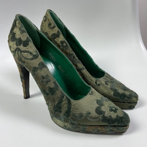 Casadei Zapatos de tacón con grabado de terciopelo talla 36.5