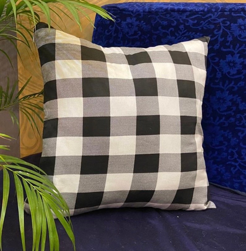 Buffalo Plaid pillows / outdoor plaid covers/ farmhouse throw Etsy