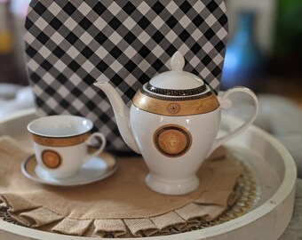 GEETUBERRY Tea or Teapot Cozy Warmer Farmhouse Kitchen Table Decoration Black or White, 4-5 cups, 12x9, Tea Cosy Pattern