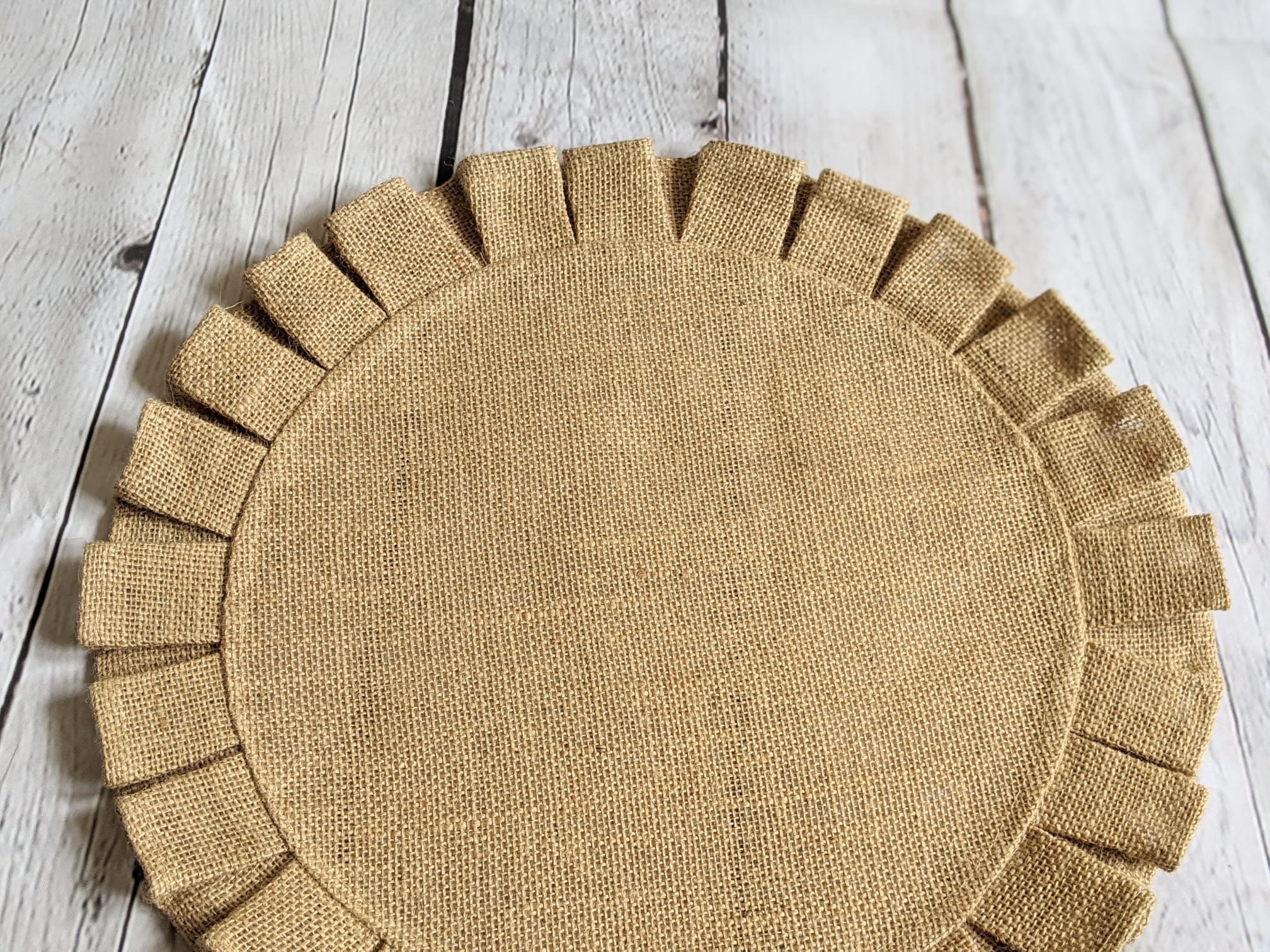 Sale item Round placemats with ruffle for outdoor wedding Etsy