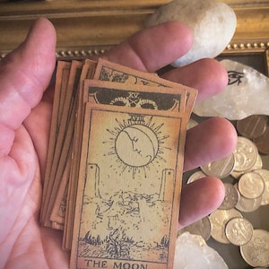 Tarot Deck; Vintage style; Handmade; Antiqued Deck; Travel-Size Spreads; Divination; Occult; Witchcraft