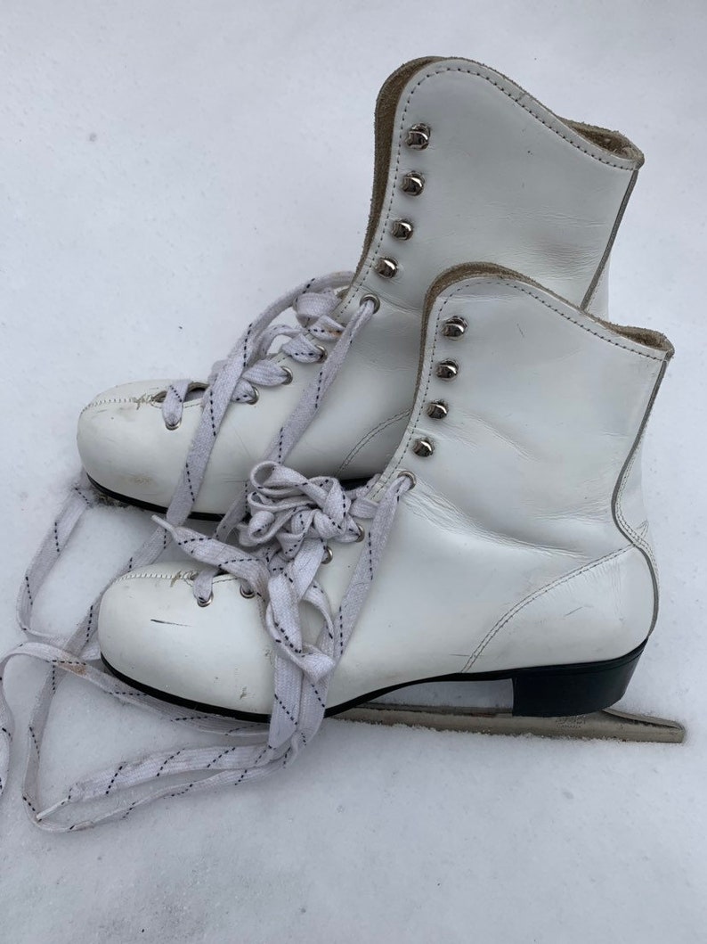 ladies size 8 ice skates