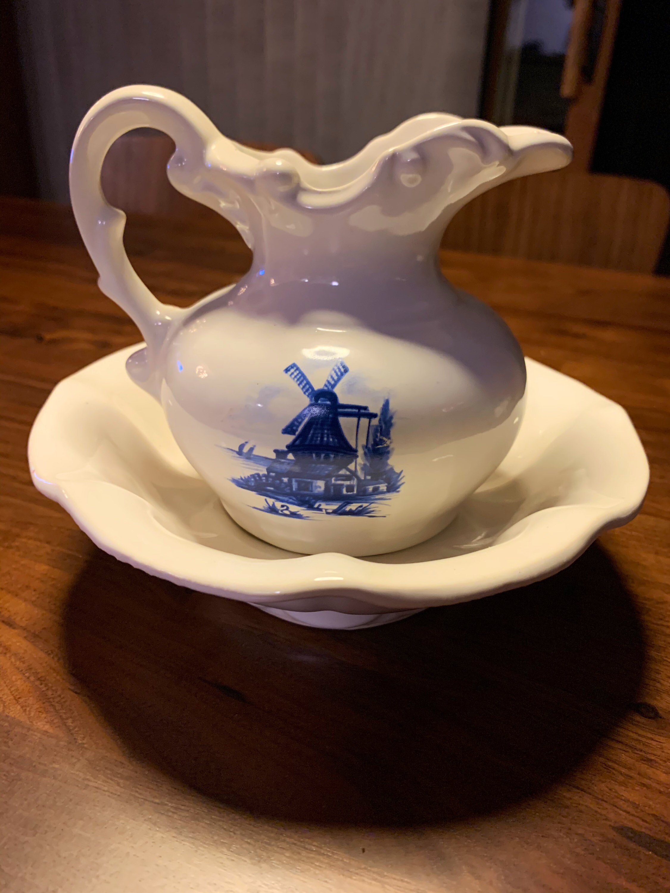 Miniature Dollhouse Pitcher & Bowl Windmills Miniature Dollhouse Pitcher & Bowl Windmills