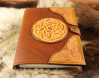 A5 leather cover for notebook, Celtic motifs, hand-punched, incl. sketchbook
