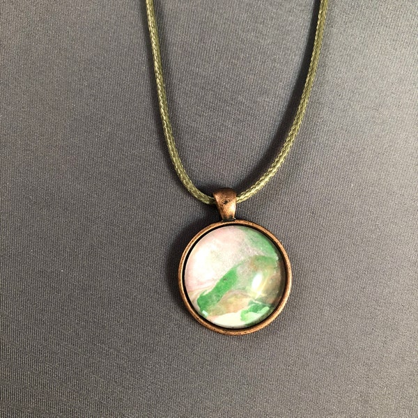 Round Pendant