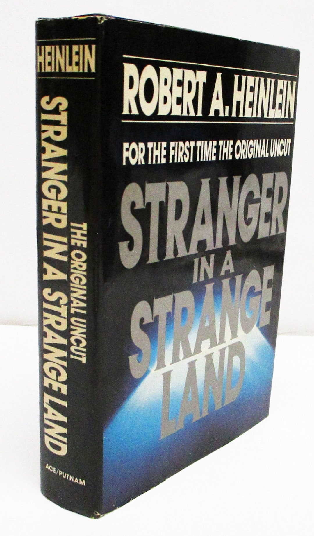 Stranger in A Strange Land by Robert A. Heinlein HCDJ Book Club Edition ...