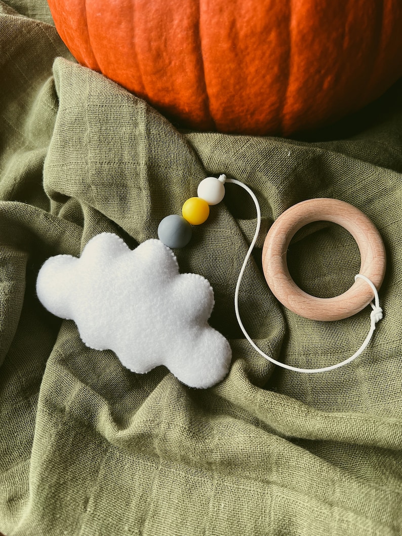 I giocattoli da palestra per bambini impostano tre giocattoli ad alto contrasto, centro attività, palestra per bambini in legno, stella gialla giocattolo Montessori, nuvola, luna, regalo Babyshower ONLY white cloud