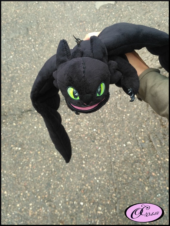 toothless cuddly toy
