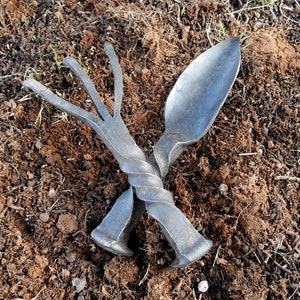 Hand Forged Metal Garden Tool Set, Unique Trowel and Rake Gift for Gardener, Christmas Gift for Her, Outdoor Gardening Gift Set for Dad