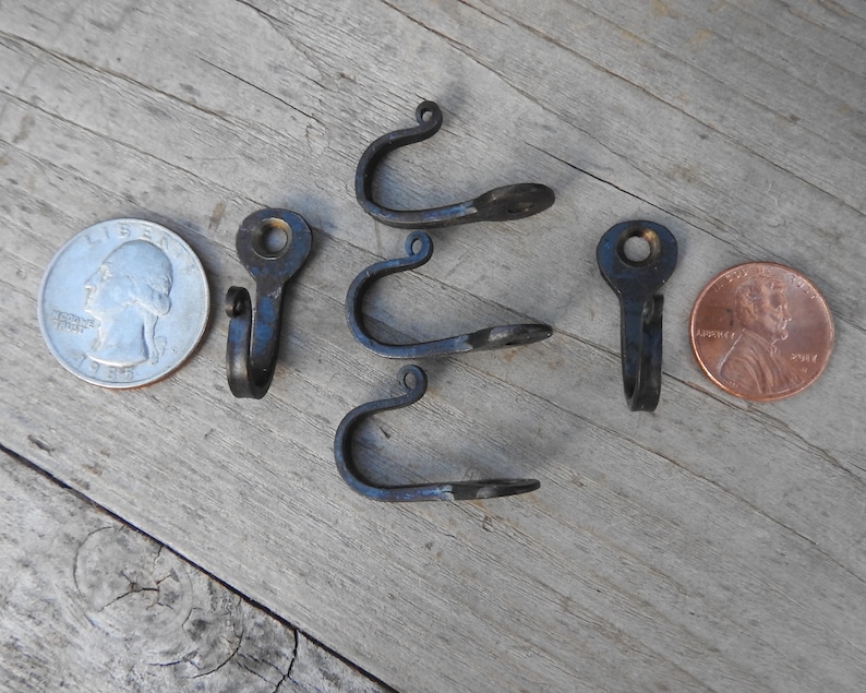 5 pack Horseshoe Nail Wall Hooks Tiny Rustic Hooks Jewelry Etsy