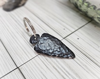 Handforged Primitive Metal Arrowhead Keychain, Gift for Him, Gift for Her, Neolithic Arrowhead, Gift for Outdoorsman, Christmas Gift, Viking