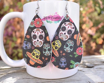 Day of the Dead Earrings, dia de los Muertos, Sugar Skull Earrings, Halloween Earrings, Skull Earrings, Mexican Earrings, Skull Jewelry