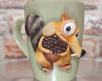 Taza de ardilla, taza de ardilla hecha a mano, taza de ardilla, cuchara con ardilla