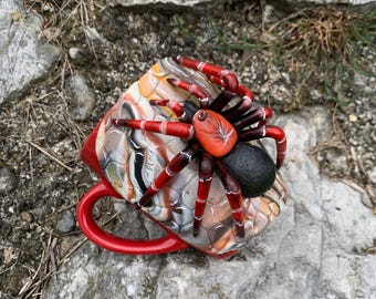 Tarántula roja, taza de tarántula roja, araña roja, arácnidos rojos, tarántula roja de polímero, tarántula roja 3d