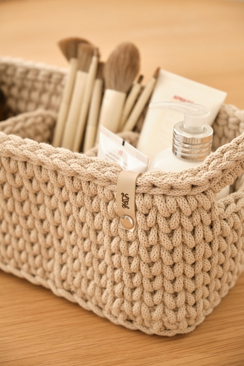 Crochet bathroom organizer with dividers image 2