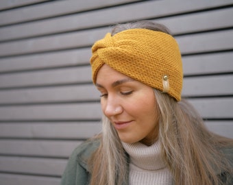 Twist headband made from 100% merino wool