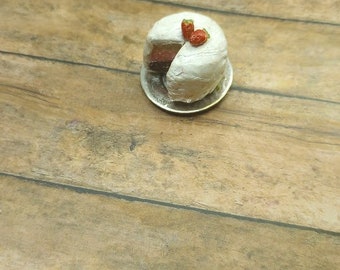 miniature cake, dollhouse miniatures, miniature food, miniature bakery, 1:12 scale, realistic, tiny food