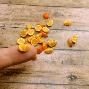Miniature orange wedges, Dollhouse food, Food for dollhouse, Mini food, Doll food, Miniature fruits and vegetables, 1:12 scale, tiny food