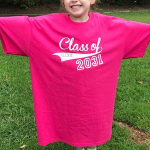Personalized First Day of Kindergarten Shirt//Back to School//Class of 2034, 2032, 2033//Watch Me Grow//Graduation Shirt//First Day