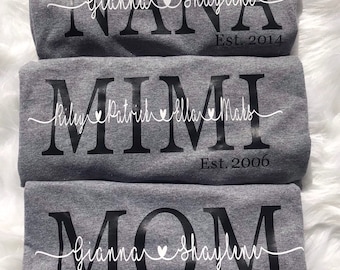 Personalized Mom T-shirt//Mother's Day Gift//Mom Shirt//Mom Shirt with Children names//Mother's Day//Gift for Moms//Personalized Shirt
