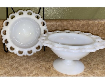 Juego de 2 cuencos de vidrio opalino Old Colonial de 7 pulgadas con borde de encaje abierto, estilo vintage de Westmoreland.