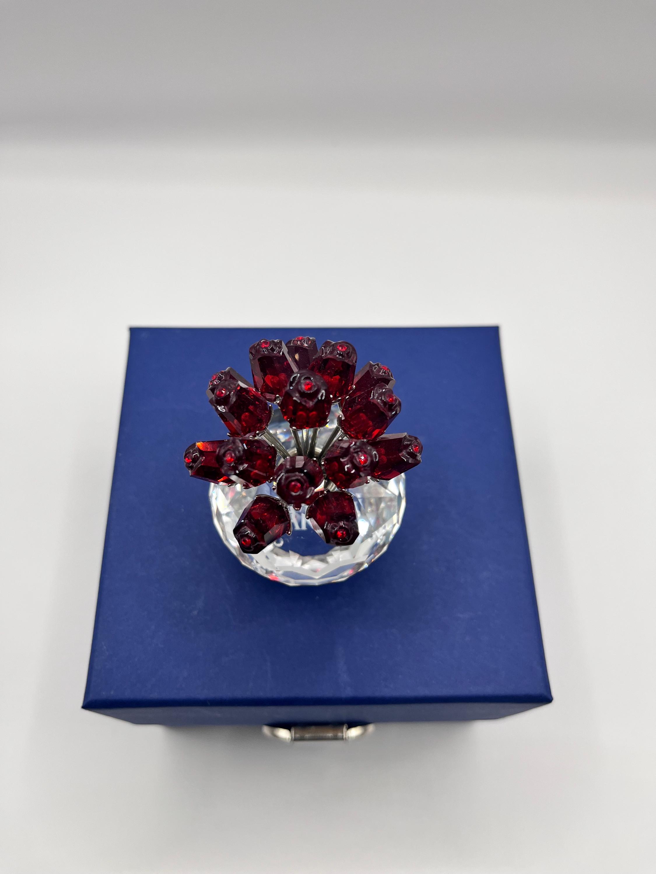 Swarovski Crystal 2002 SCS 15th Anniversary Special Ed. Vase of 15