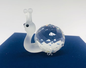 Swarovski Crystal Small Snail Figurine #7648 Nr. 30, 1.5" Tall
