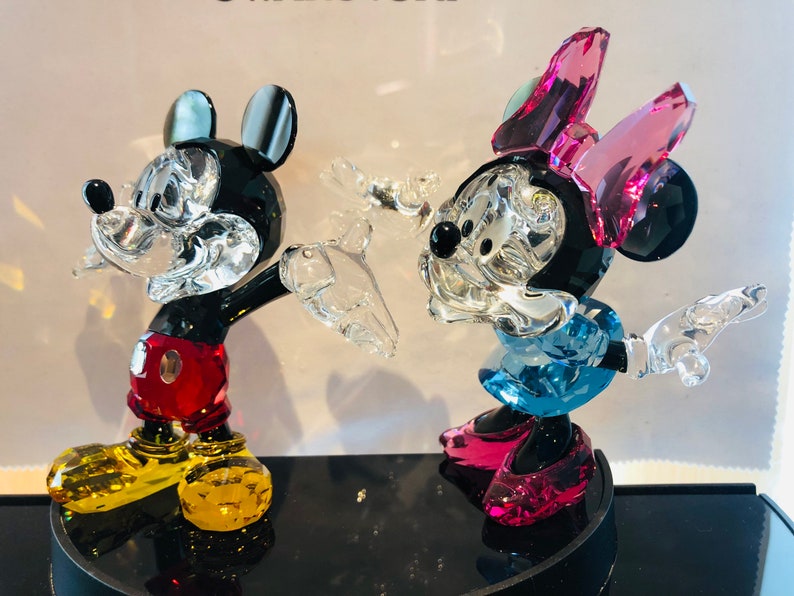 Swarovski Mickey and Minnie Mouse Disney figurines image 3