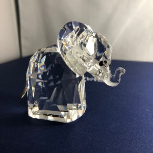 Swarovski crustal large elephant 2.5” 7640 055 000 - MIB COA