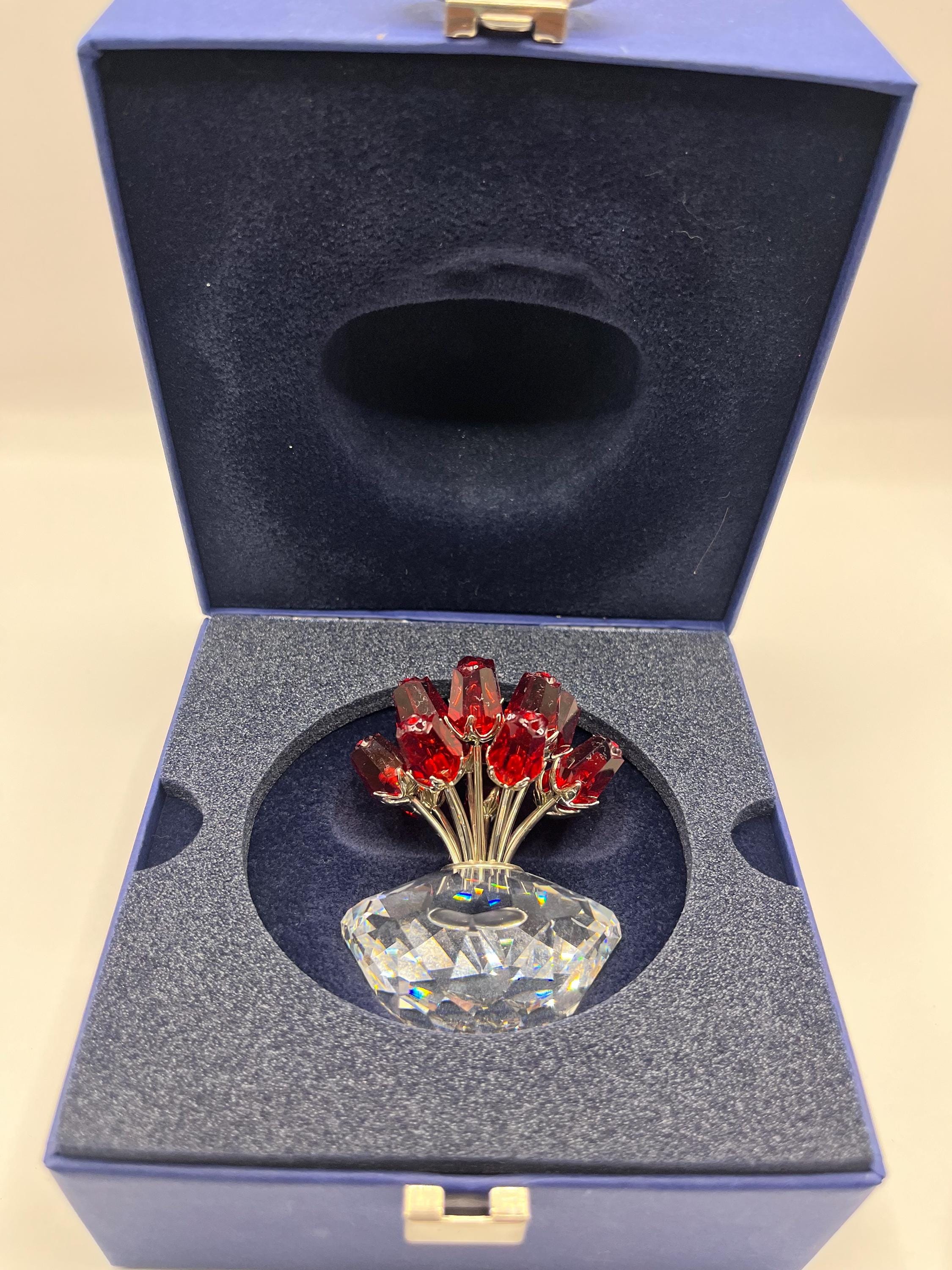 Swarovski Crystal 2002 SCS 15th Anniversary Special Ed. Vase of 15