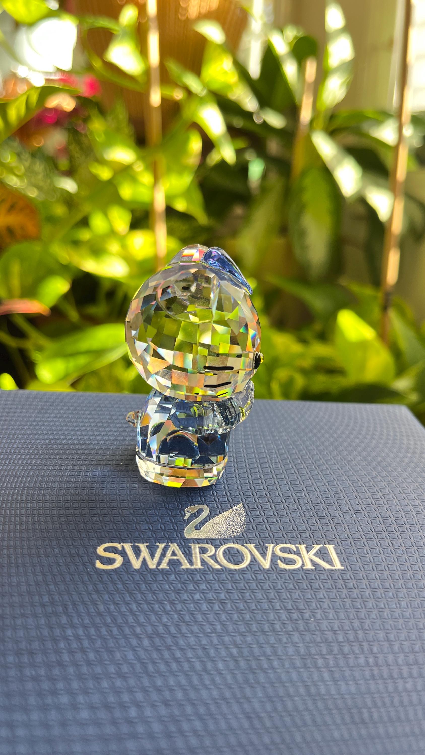 Hello Kitty Blue Bow Limited Edition Swarovski Crystal in Mint